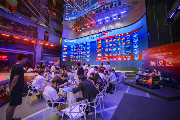 传闻：EG可能在VCT 2026赛季开始前将 C0M 重新任命为IGL位置